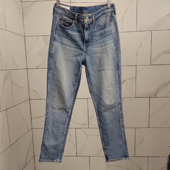 GAP Denim - GAP Light Blue Straight Leg Women's Jeans